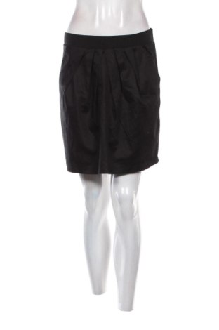 Пола Vero Moda, Размер M, Цвят Черен, Цена 10,26 €