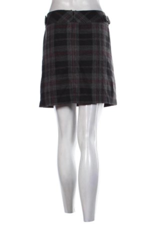 Spódnica Yessica, Rozmiar M, Kolor Kolorowy, Cena 34,40 zł