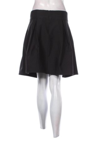 Пола Zara, Размер XL, Цвят Черен, Цена 8,44 €