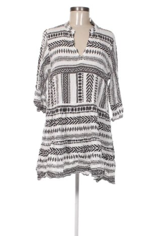 Рокля Amisu, Размер L, Цвят Многоцветен, Цена 20,45 €