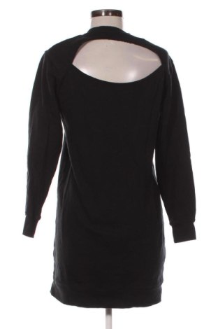 Рокля Armani Exchange, Размер S, Цвят Черен, Цена 105,00 €