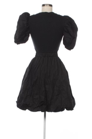 Sukienka Beloved, Rozmiar M, Kolor Czarny, Cena 166,99 zł