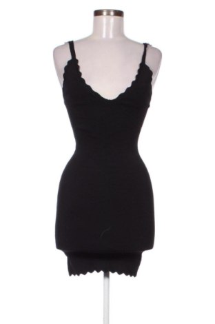 Rochie Bershka, Mărime M, Culoare Negru, Preț 123,99 Lei