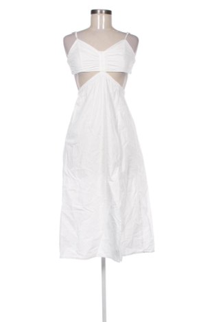 Рокля Bershka, Размер XS, Цвят Бял, Цена 20,00 €