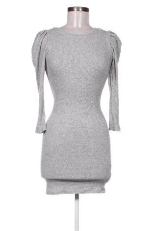 Sukienka Bershka, Rozmiar S, Kolor Szary, Cena 106,90 zł