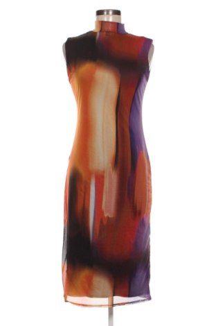 Рокля Boohoo, Размер M, Цвят Многоцветен, Цена 19,97 €