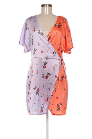 Рокля Boohoo, Размер L, Цвят Многоцветен, Цена 19,97 €