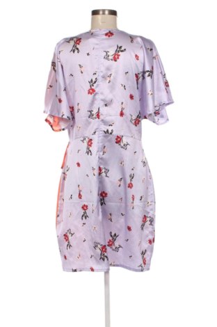 Рокля Boohoo, Размер L, Цвят Многоцветен, Цена 19,97 €