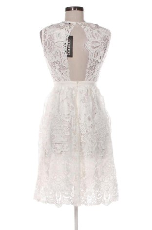 Šaty  Boohoo, Velikost S, Barva Bílá, Cena  897,00 Kč