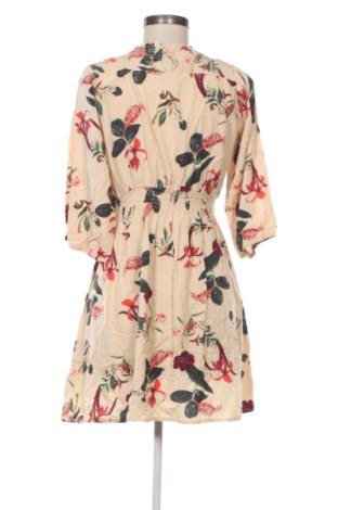 Φόρεμα Ccg Perfect, Μέγεθος L, Χρώμα Πολύχρωμο, Τιμή 20,00 €