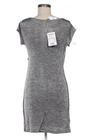 Kleid Desigual, Größe L, Farbe Grau, Preis 113,17 €