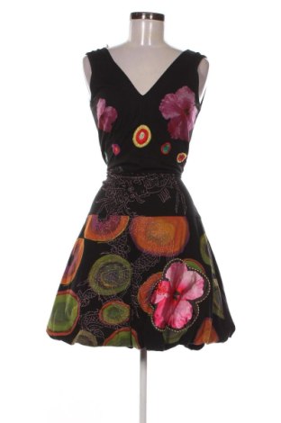 Рокля Desigual, Размер M, Цвят Многоцветен, Цена 42,01 €