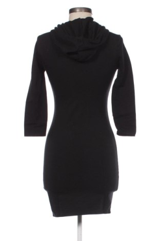 Šaty  Fb Sister, Veľkosť XS, Farba Viacfarebná, Cena  4,00 €