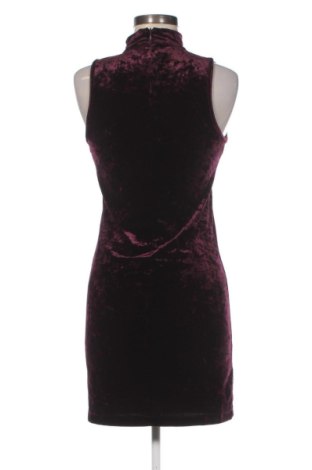 Rochie Forever 21, Mărime M, Culoare Roșu, Preț 85,99 Lei