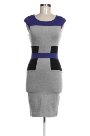 Рокля French Connection, Размер S, Цвят Многоцветен, Цена 41,99 €