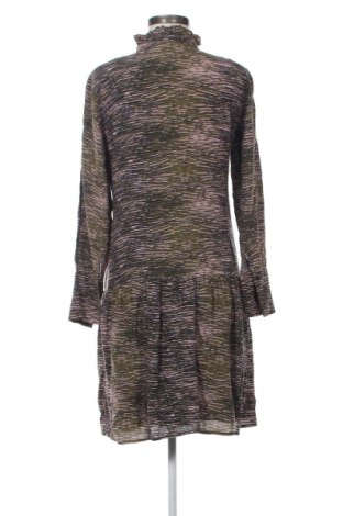 Рокля Gestuz, Размер M, Цвят Многоцветен, Цена 47,96 €