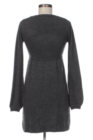 Φόρεμα Gina Tricot, Μέγεθος XS, Χρώμα Γκρί, Τιμή 9,99 €