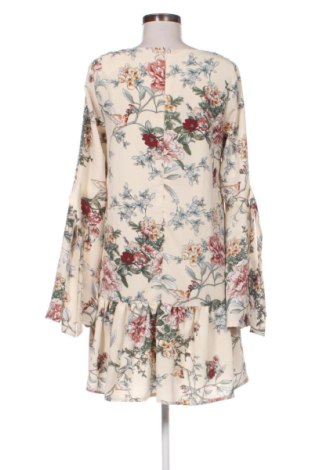 Рокля Glamorous, Размер M, Цвят Многоцветен, Цена 24,55 €