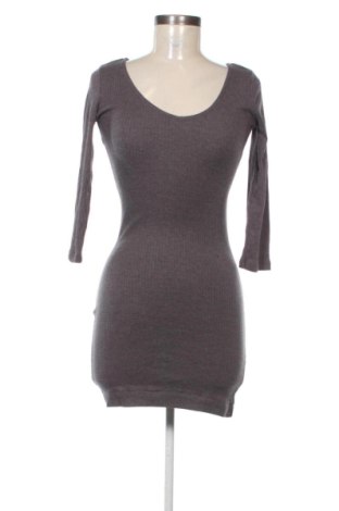 Kleid H&M, Größe M, Farbe Grau, Preis 25,99 €