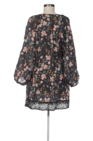 Šaty  H&M, Veľkosť M, Farba Viacfarebná, Cena  39,38 €