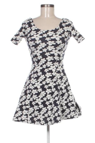Rochie H&M, Mărime XXS, Culoare Multicolor, Preț 194,97 Lei