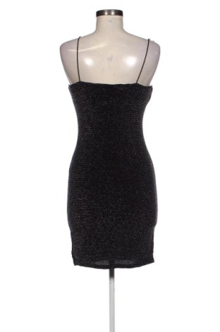 Рокля H&M Divided, Размер M, Цвят Многоцветен, Цена 9,00 €