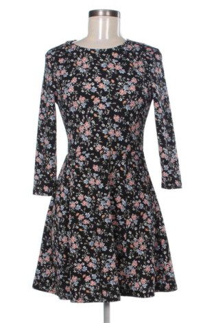 Рокля H&M Divided, Размер S, Цвят Черен, Цена 6,14 €