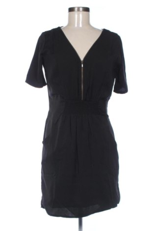 Sukienka Kaporal, Rozmiar M, Kolor Czarny, Cena 70,62 zł