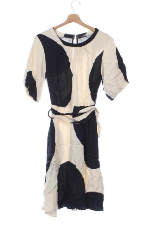 Rochie Mint & Berry, Mărime M, Culoare Multicolor, Preț 196,99 Lei