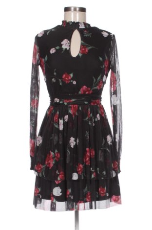 Рокля Mohito, Размер XS, Цвят Многоцветен, Цена 20,00 €