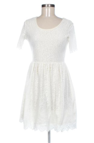 Rochie Monki, Mărime S, Culoare Alb, Preț 85,99 Lei