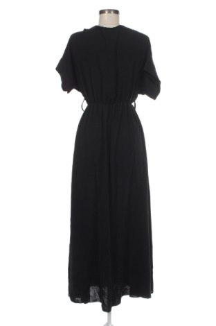 Рокля NEW COLLECTION, Размер S, Цвят Черен, Цена 19,94 €