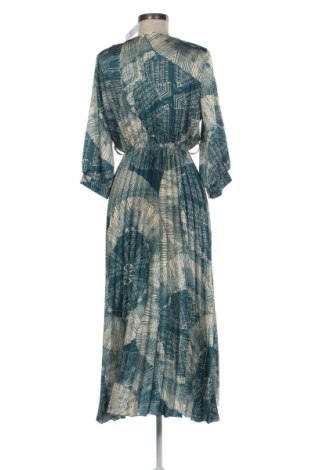 Kleid NEW COLLECTION, Größe XL, Farbe Mehrfarbig, Preis 31,99 €