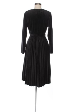 Rochie NEW COLLECTION, Mărime M, Culoare Negru, Preț 151,99 Lei