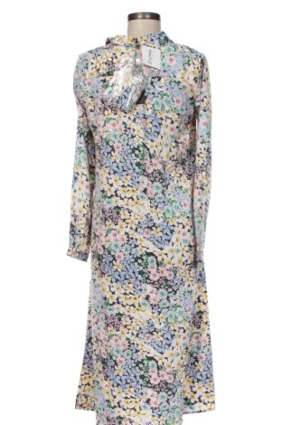 Рокля ONLY, Размер M, Цвят Многоцветен, Цена 39,88 €