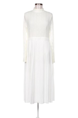 Kleid Pretty Little Thing, Größe L, Farbe Weiß, Preis 27,25 €