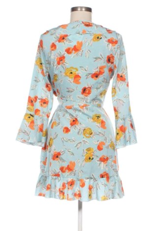 Рокля Pretty Little Thing, Размер M, Цвят Многоцветен, Цена 12,00 €