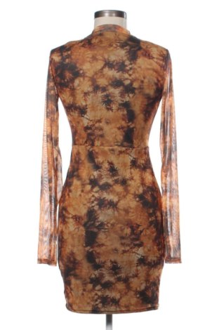 Sukienka Pretty Little Thing, Rozmiar M, Kolor Kolorowy, Cena 64,30 zł