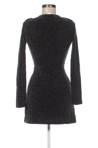 Sukienka Pull&Bear, Rozmiar S, Kolor Czarny, Cena 250,99 zł