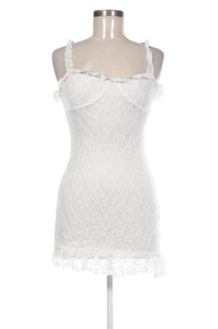 Kleid Pull&Bear, Größe XXS, Farbe Weiß, Preis 41,99 €
