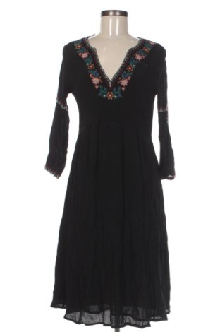 Sukienka Pull&Bear, Rozmiar L, Kolor Czarny, Cena 107,17 zł