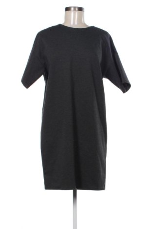 Kleid Reserved, Größe XS, Farbe Grau, Preis 21,10 €