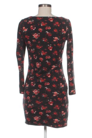 Kleid Reserved, Größe M, Farbe Mehrfarbig, Preis 19,97 €