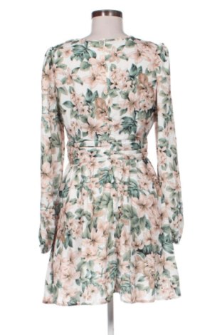Рокля SHEIN, Размер M, Цвят Многоцветен, Цена 13,85 €