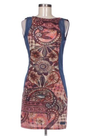 Kleid Smash, Größe M, Farbe Mehrfarbig, Preis 20,00 €