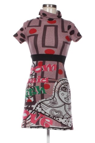 Kleid Smash, Größe S, Farbe Mehrfarbig, Preis 25,99 €