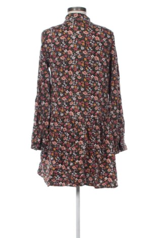 Sukienka Stradivarius, Rozmiar M, Kolor Kolorowy, Cena 112,53 zł