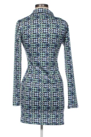 Kleid Stradivarius, Größe M, Farbe Mehrfarbig, Preis 25,00 €