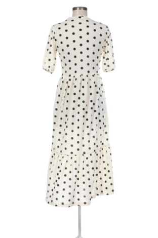 Рокля Stradivarius, Размер S, Цвят Многоцветен, Цена 20,00 €