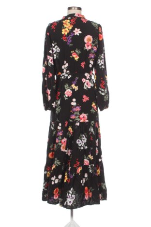 Рокля Trendyol, Размер M, Цвят Многоцветен, Цена 21,91 €